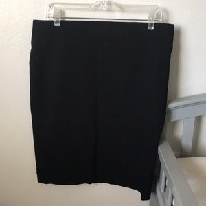 🧡2/$12🧡 Black pencil skirt